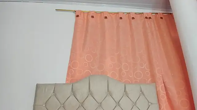 Snapshot of your_melany chatting on 09.08.25 your melany online show from 09.08.25