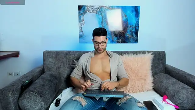 ZarekFox online show from 11.10.25