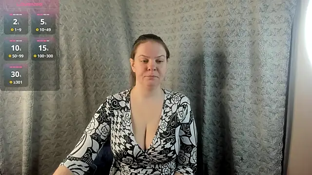 MiaLores online show from 02.17.26