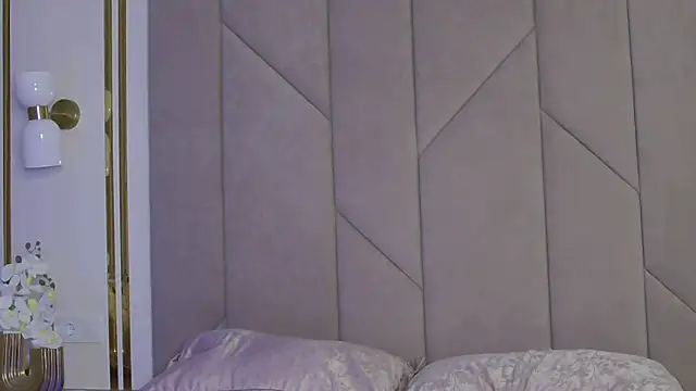 Touch me online show from 10.11.25