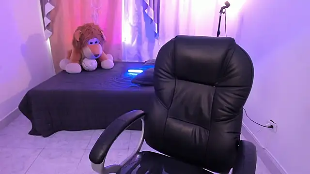 Aron Boyy online show from 04.06.26