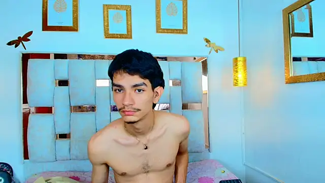 LilyAndJuan online show from 09.11.25