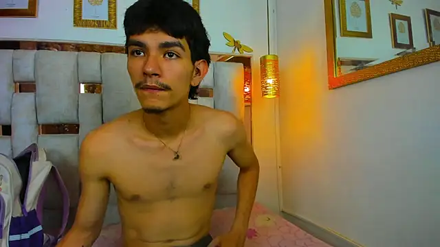 LilyAndJuan online show from 09.13.25