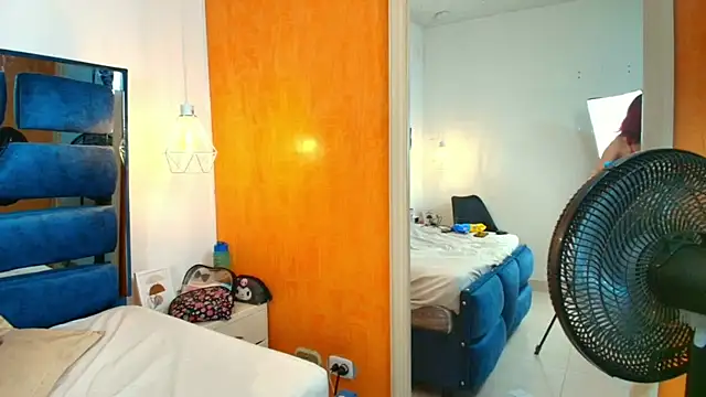 LilyAndJuan online show from 09.28.25