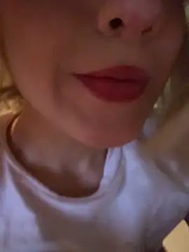 SweetBunnyGF online show from 10.30.25