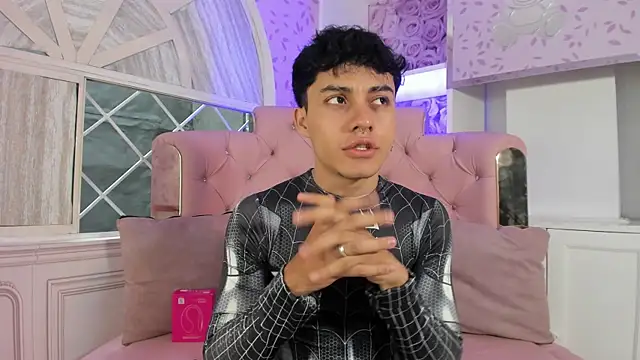 Dani rivass online show from 11.28.25