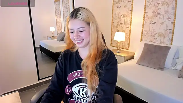 daniand  online show from 11.05.25