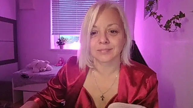 Linsy Kim online show from 12.05.25