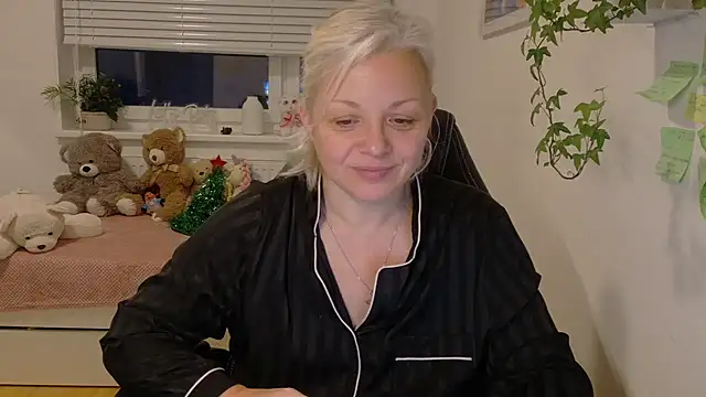 Linsy Kim online show from 01.19.26