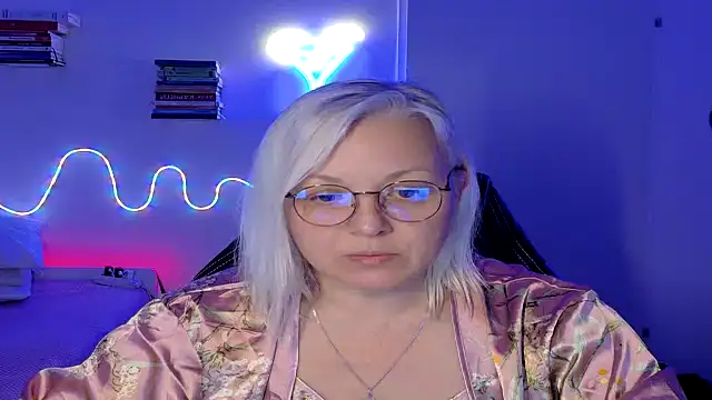 Linsy Kim online show from 04.04.26