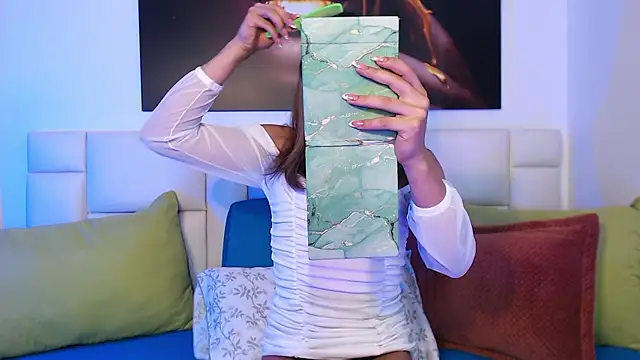 NicoletBlossom online show from 01.08.26