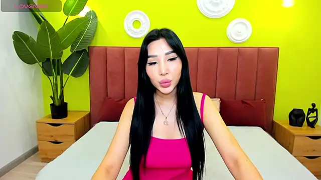 Jennifer Munoz online show from 10.05.25