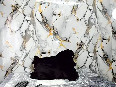 Snapshot of indianmystica694u chatting on 10.21.25 indianmystica694u online show from 10.21.25