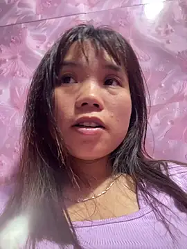 Snapshot of Ngoc-bbi chatting on 04.27.26 Ngoc-bbi online show from 04.27.26