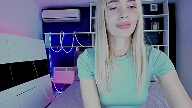 SabrinaSharm online show from 10.17.25