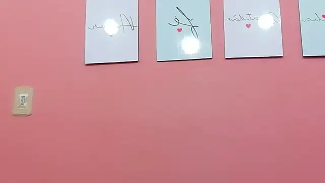 SweeterChocolate online show from 10.11.25