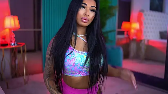 ArabellaPosh online show from 11.20.25