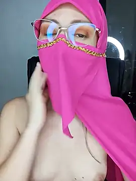 Snapshot of Eyad__H chatting on 07.19.26 Eyad H online show from 07.19.26