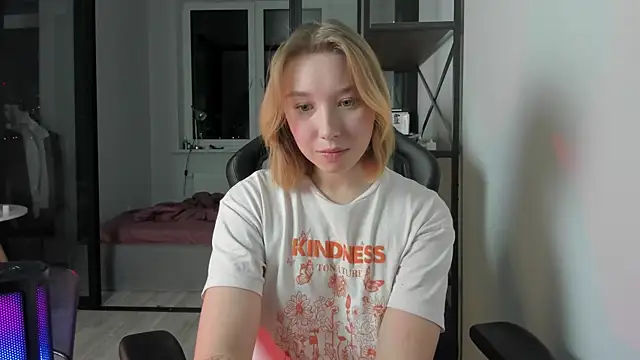 Agatha May online show from 11.15.25