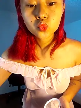 Snapshot of MAYASMITH__ chatting on 06.02.26 MAYASMITH online show from 06.02.26