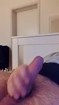 NewJoiner online show from 12.14.25