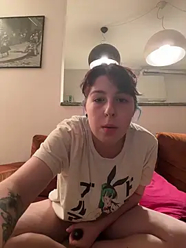 Snapshot of ilaria_miss98 chatting on 04.14.26 ilaria miss98 online show from 04.14.26