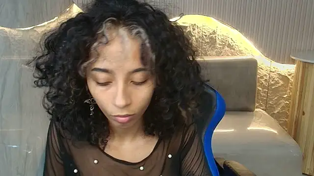 Snapshot of Agnis_ink_r chatting on 11.29.25 Agnis ink r online show from 11.29.25