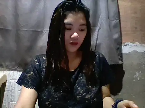 Snapshot of Rosette0516 chatting on 10.29.25 Rosette0516 online show from 10.29.25