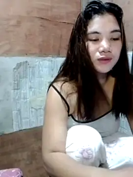 Snapshot of Rosette0516 chatting on 11.13.25 Rosette0516 online show from 11.13.25