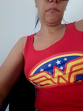 Snapshot of Marcellylinda chatting on 11.12.25 Marcellylinda online show from 11.12.25