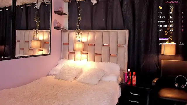 Snapshot of melody-rouss chatting on 11.29.25 melody-rouss online show from 11.29.25