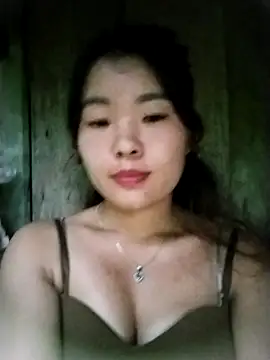 lylylove online show from 09.10.25