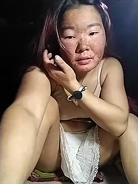 lylylove online show from 04.14.26