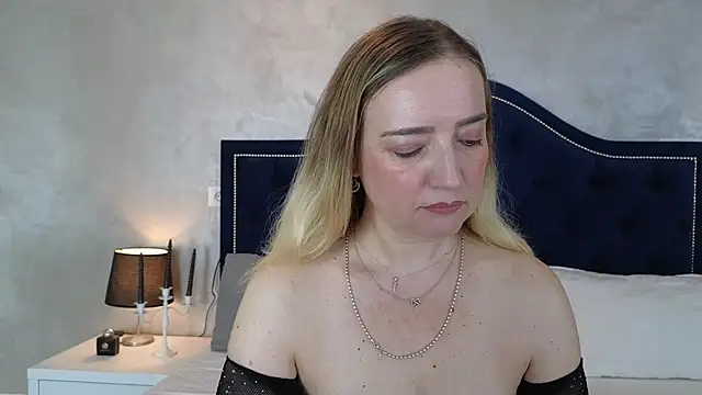 Blue Angel Sweet online show from 10.06.25