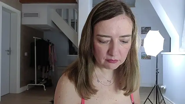 Blue Angel Sweet online show from 12.17.25