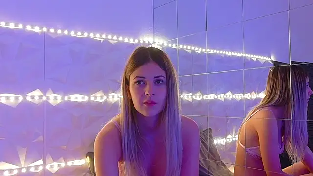 Aishha  online show from 10.17.25