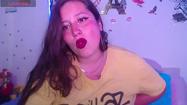 nahomy jonhs online show from 10.04.25