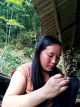 Snapshot of miss-su chatting on 03.27.26 miss-su online show from 03.27.26