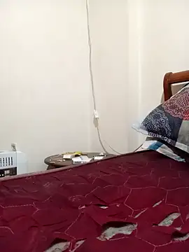 Snapshot of Dirtymorrocainbabe chatting on 10.23.25 Dirtymorrocainbabe online show from 10.23.25