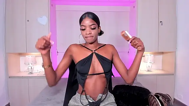 Stefannyevans  online show from 05.13.26