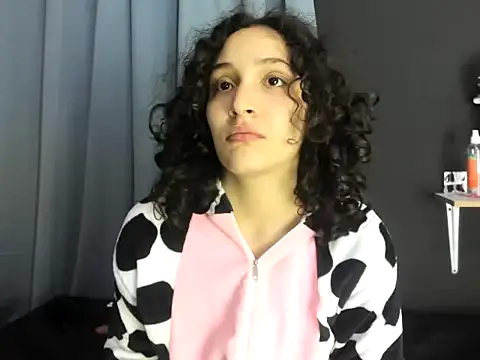 TeensNews18 online show from 11.10.25