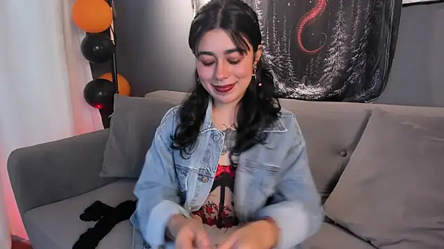 flower smith  online show from 10.11.25