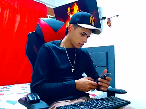 cristian tayron1 online show from 06.13.26