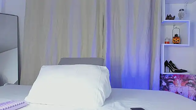 Selenafox 0 online show from 11.05.25