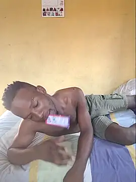 Snapshot of RAWFREAKYVERSE chatting on 02.01.26 RAWFREAKYVERSE online show from 02.01.26