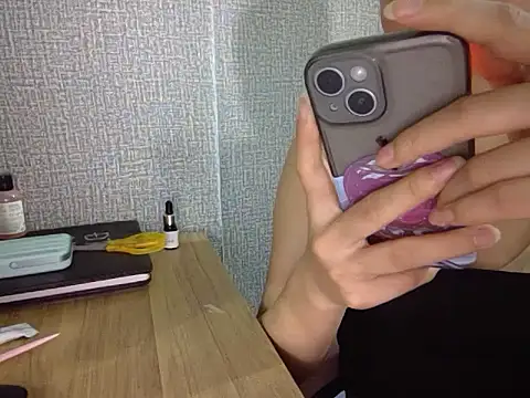 Snapshot of Ly-ny chatting on 06.30.26 Ly-ny online show from 06.30.26