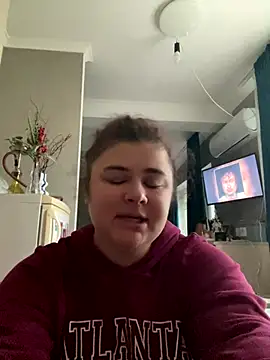 Snapshot of AliceCurlyX chatting on 11.29.25 AliceCurlyX online show from 11.29.25