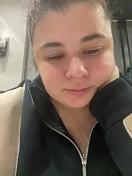 Snapshot of AliceCurlyX chatting on 12.01.25 AliceCurlyX online show from 12.01.25