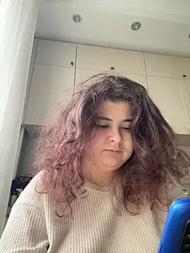 AliceCurlyX online show from 01.08.26