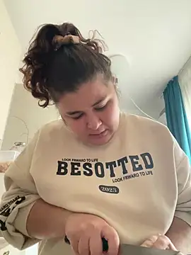 AliceCurlyX online show from 02.15.26